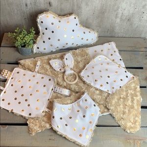 Gold & White 5 Piece Baby Gift Set